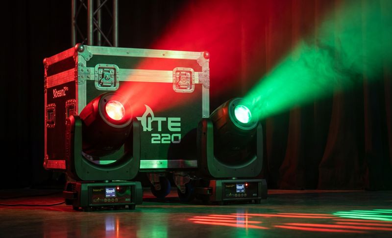 IGNITE220 LED Spot Moving Head 2pcs in Flightcase