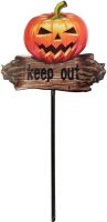 UV Lys, Halloween Dekoration, Græskar ‘KEEP OUT’ med jordspyd, 50cm